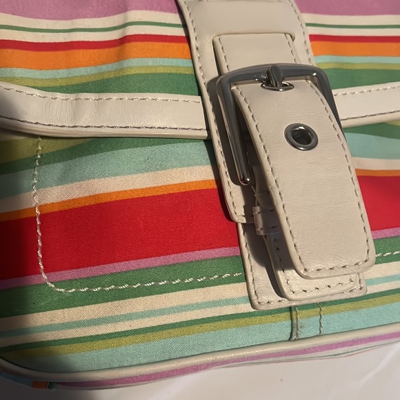 Authentic Coach Rainbow Hampton crossbody Bag - Picture 2 of 6